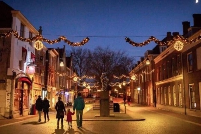 7x lichtjesroutes door steden in Nederland